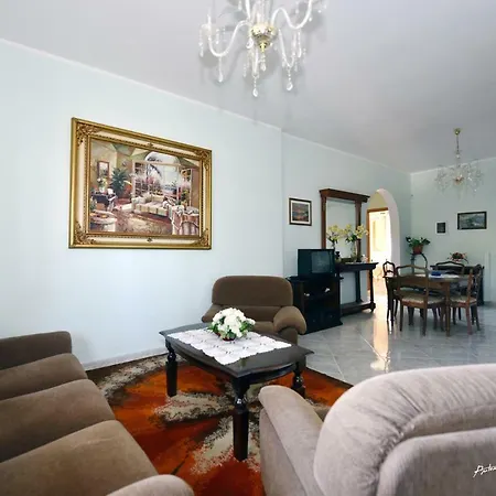 Holiday home Tenuta Le Vermene *